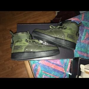 Nike Shoes - Nike SF Airforce Mid 7.5 Nike Shoes - Nike SF Airforce Mid 7.5